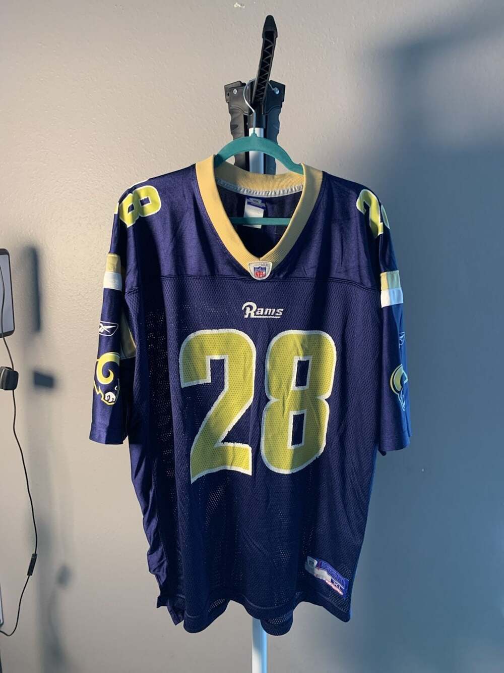 Reebok NFL St. Louis Rams Marshall Faulk #28 On Field Football Jersey Men's Size